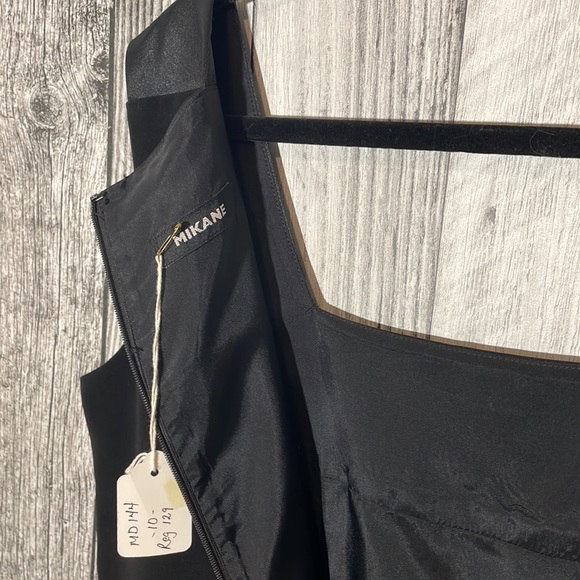 Mikane Sheath Square Neck Dress, Back Zip, sleeveless. - Picture 11 of 11